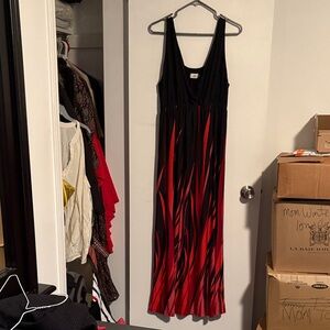 Chic Black and Red Maxi Dress